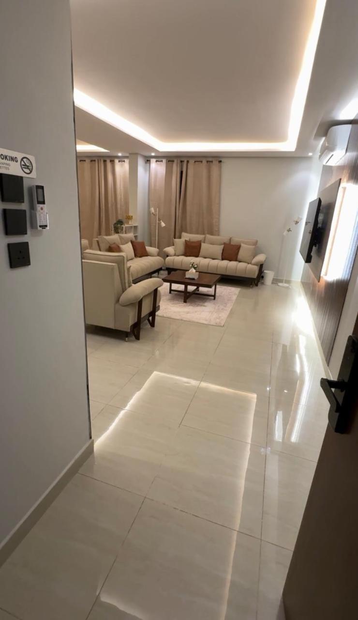 - 12 - Lavner Al Moteab Appartement *
